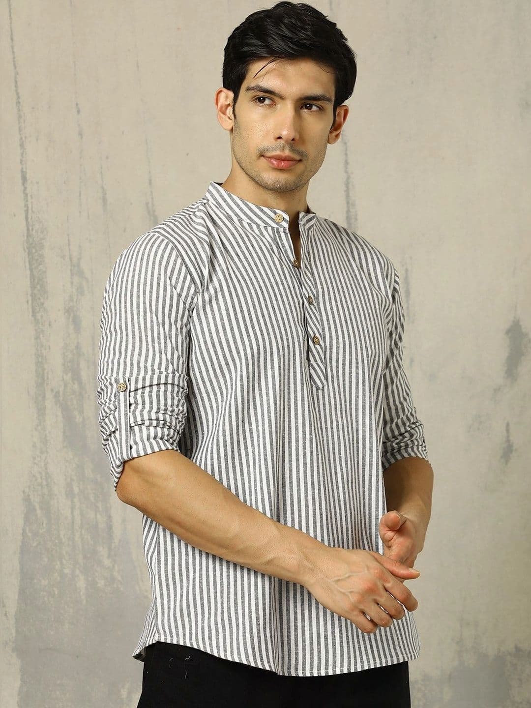 Anouk Woven Design Striped Cotton Handloom Mandarin Collar Short Kurta thumbnail 2