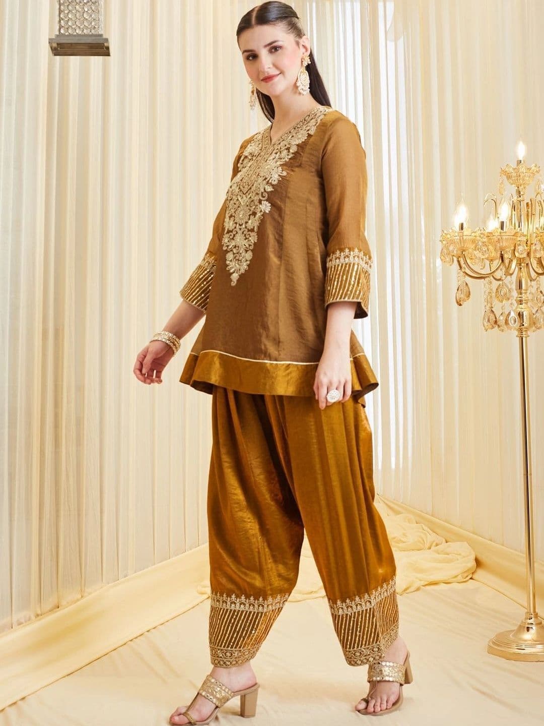 MOKOSH Women Embroidered Peplum Kurti & Farsi Salwar Set With Dupatta thumbnail 2