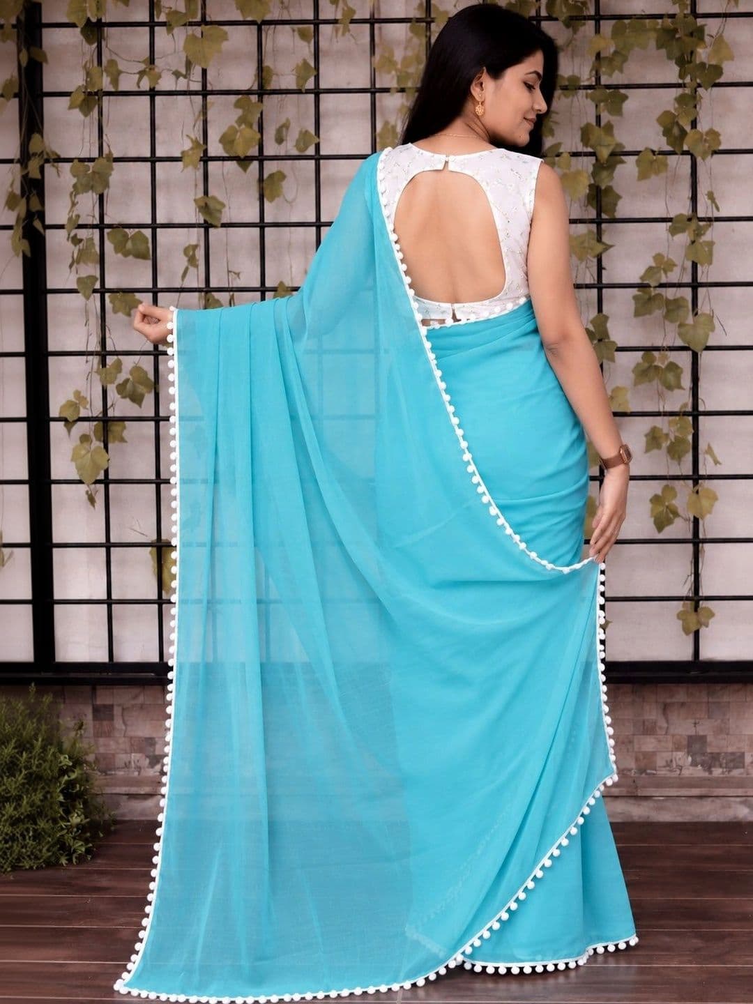 SHIV GAN 14 ENTERPRISE Banarasi Saree thumbnail 2