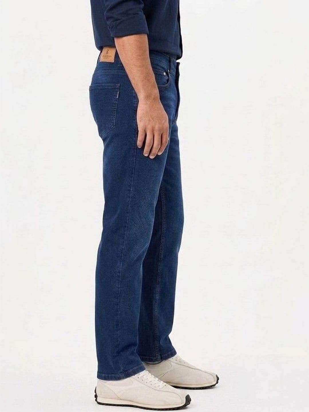 ETON VALLEY Men Regular Fit Mid-Rise Jeans thumbnail 2