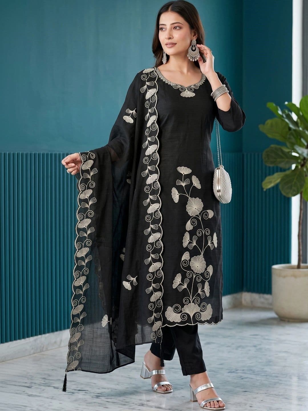 Tshirts Buddy Embroidered Tunic with Trousers - view 1
