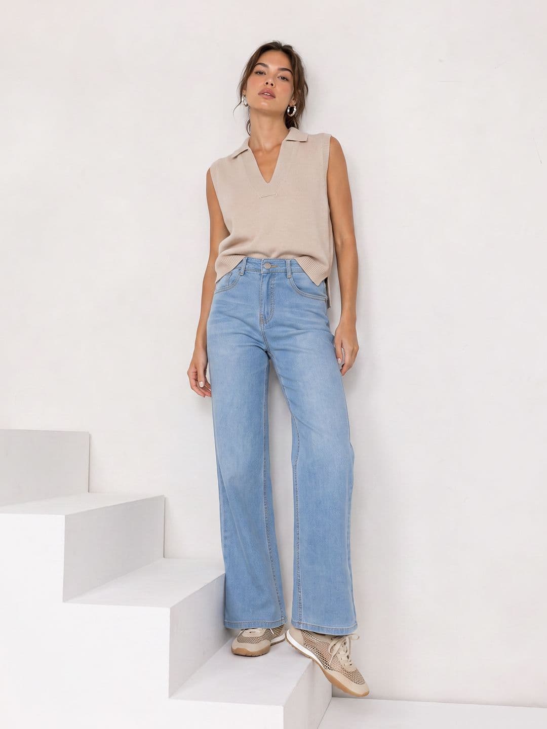 The Roadster Life Co. Women Wide Leg Fit Stretchable Jeans thumbnail 5