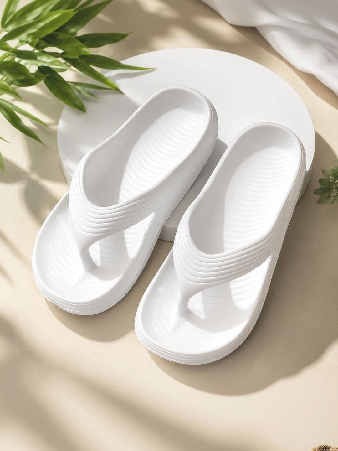 NEW ORANIE Men Pack of 2 Thong Flip-Flops thumbnail 2