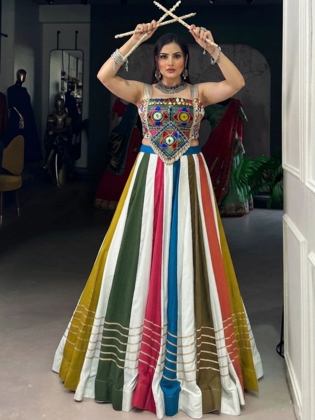 Anouk Embroidered Semi-Stitched Lehenga & Unstitched thumbnail 4