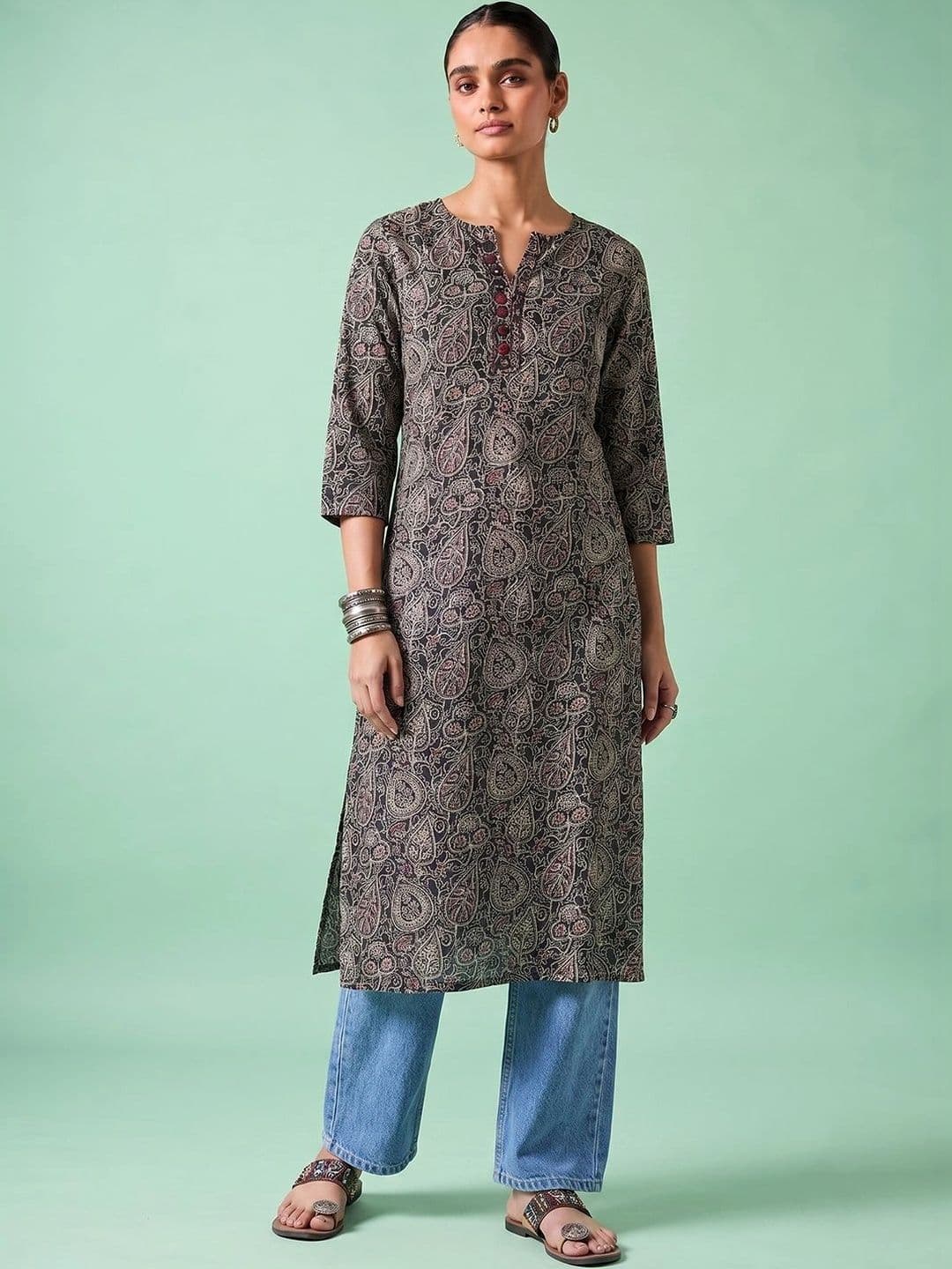 AADVIKA Women Paisley Printed Thread Work Kurta - view 1