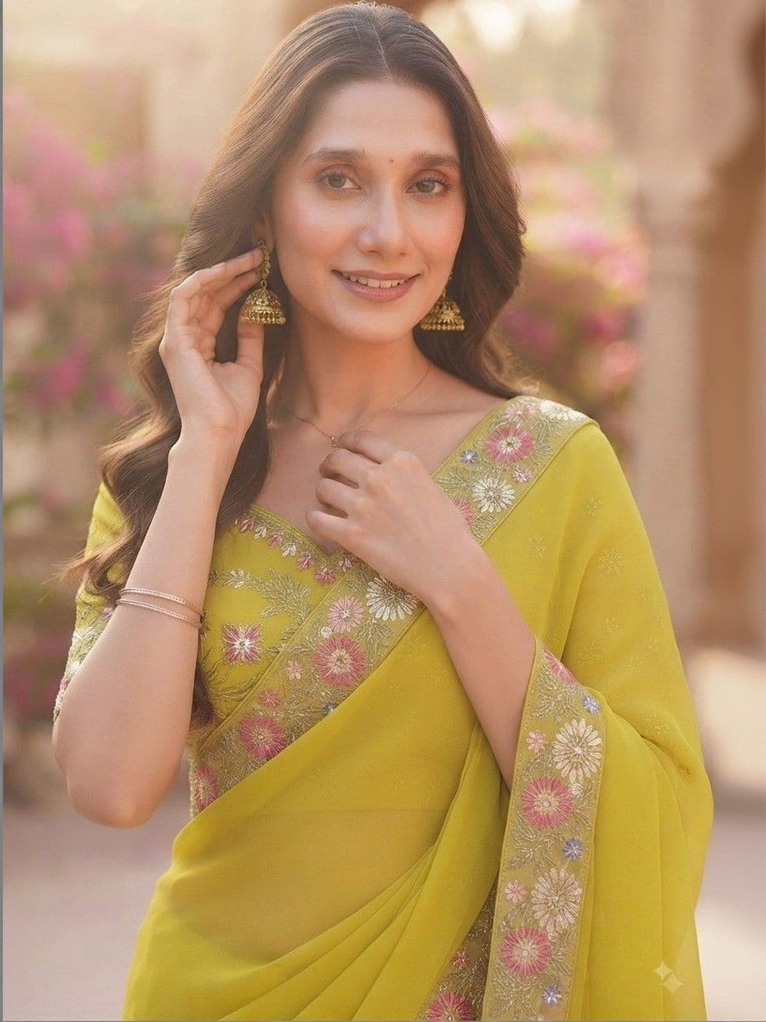 SmileyFashion Floral Embroidered Art Silk Saree thumbnail 3