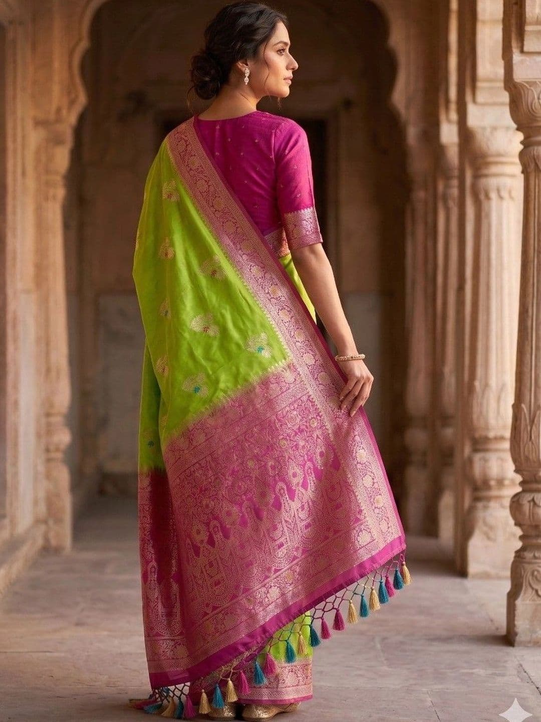House of Neyvara Woven Design Zari Silk Blend Banarasi Saree thumbnail 2