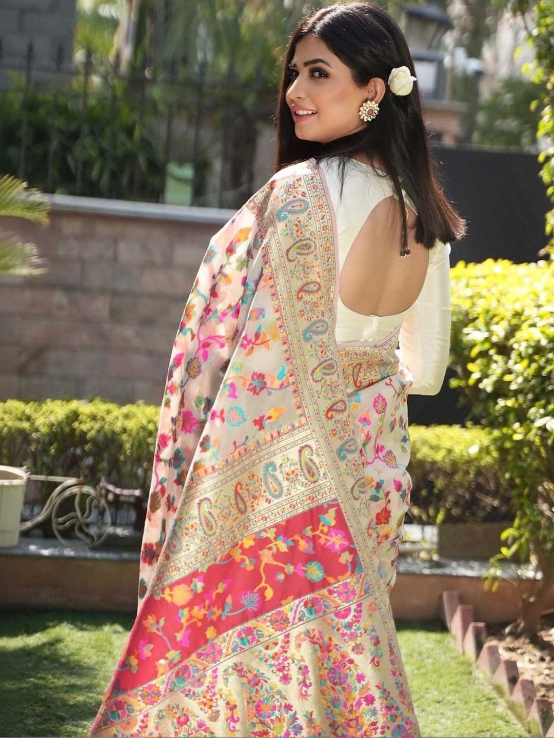 Sangria Woven Design Zari Pashmina Designer Chanderi Saree thumbnail 3