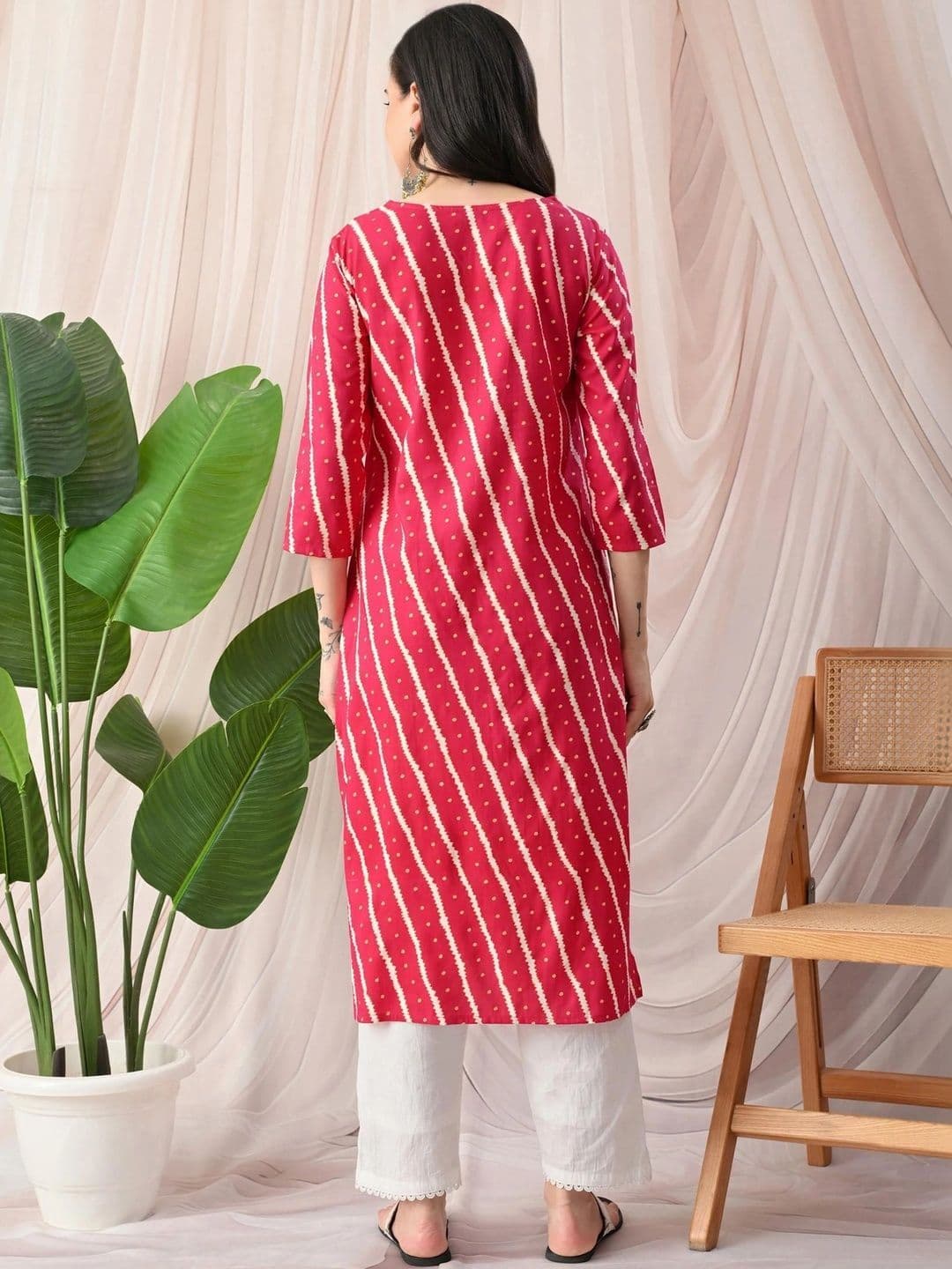 KHUHA Women Printed Thread Work Indie Prints Kurta thumbnail 4