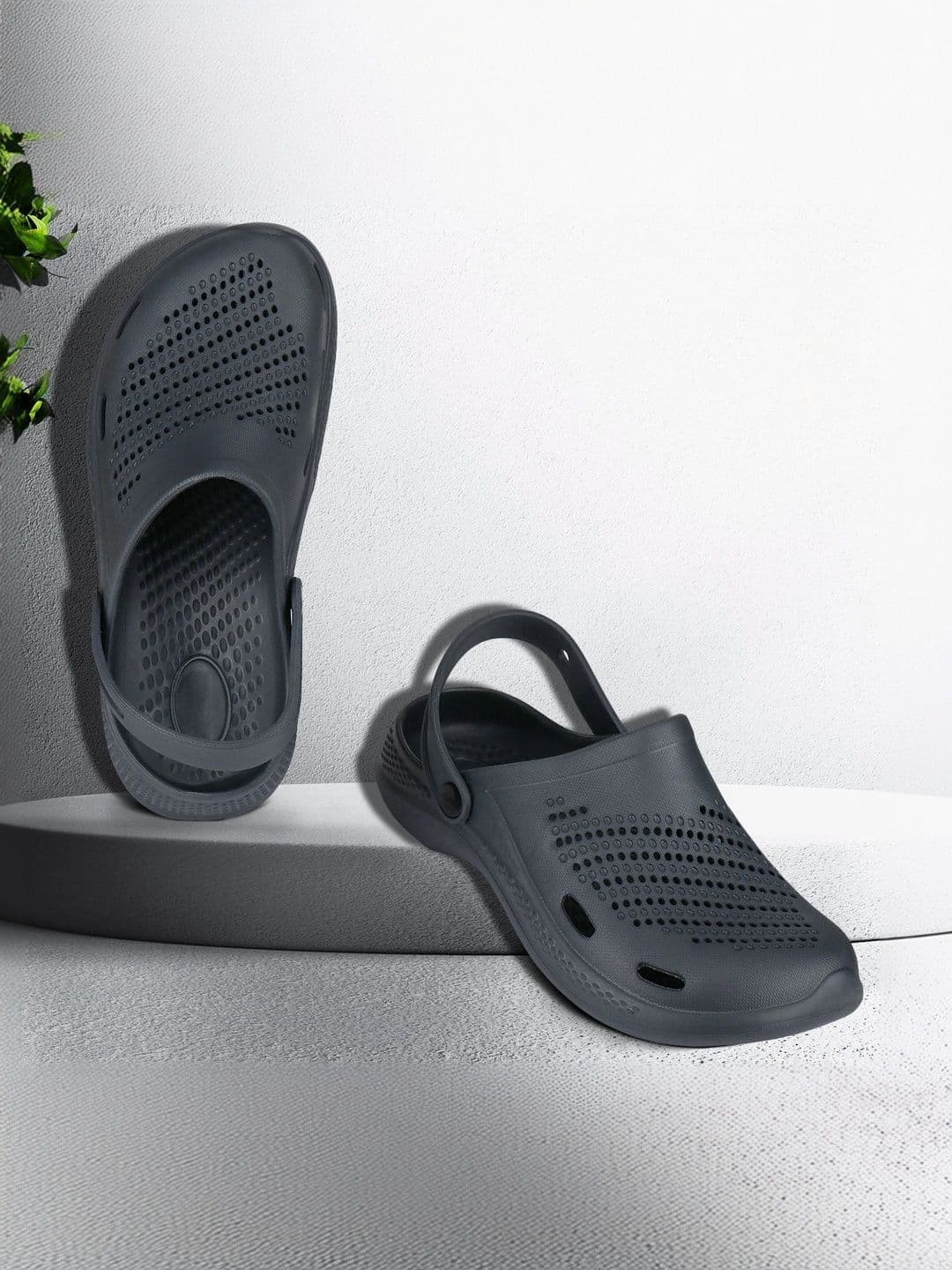 NEW ORANIE Men Thong Flip-Flops thumbnail 2