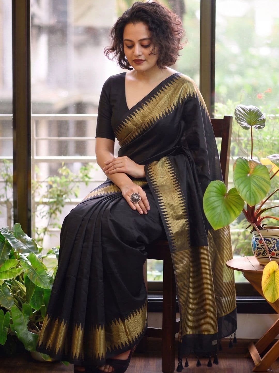 Rare Bello Women Art Silk Handloom Banarasi Saree thumbnail 6