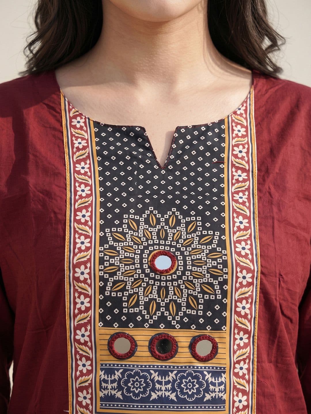 Pehroam Women Ethnic Motifs Embroidered Thread Work Kurta thumbnail 3