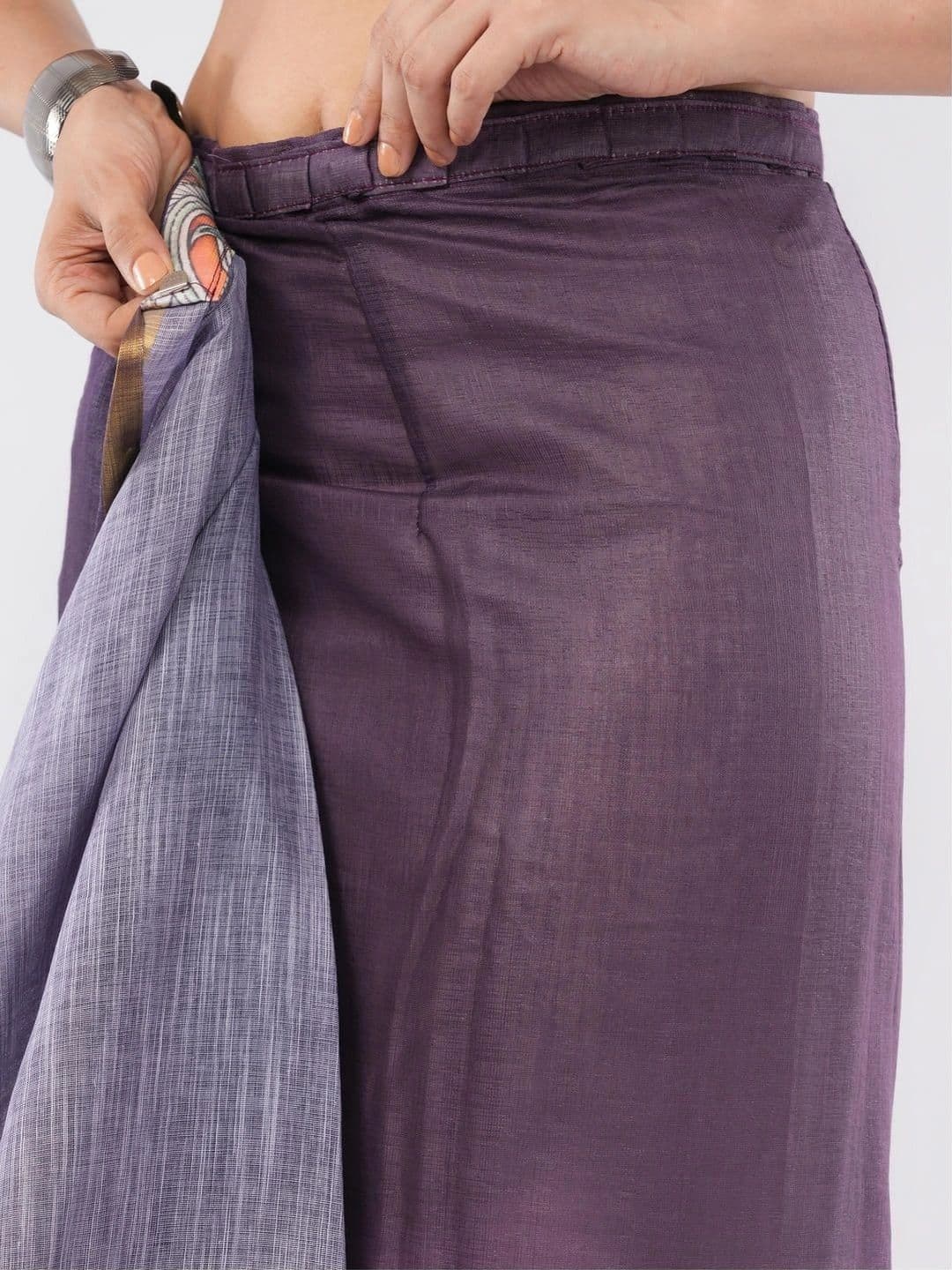 SAMANTHA Floral Linen Blend Belted Saree thumbnail 3
