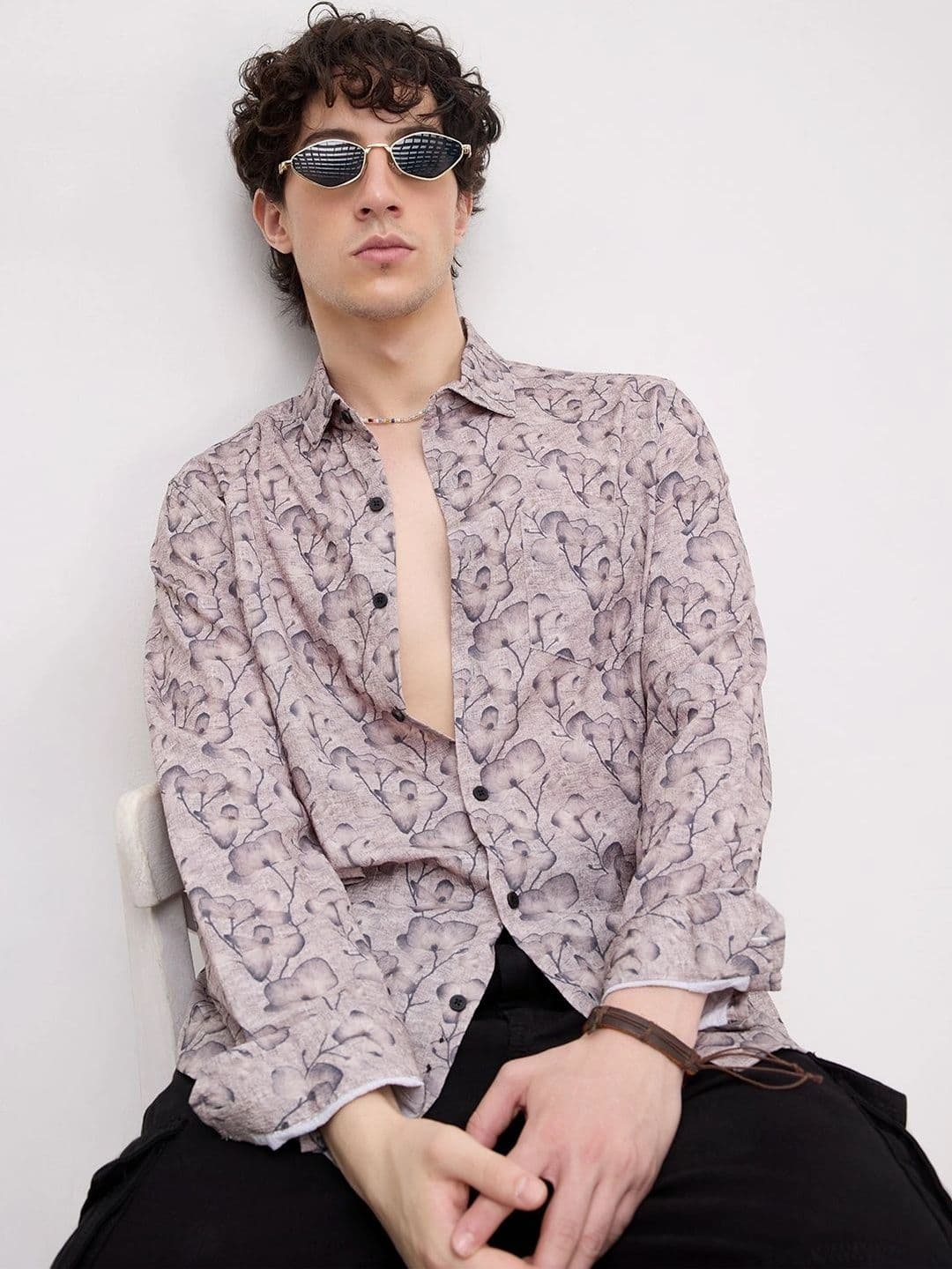 VASTRADO Men Classic Slim Fit Floral Printed Casual Shirt thumbnail 4