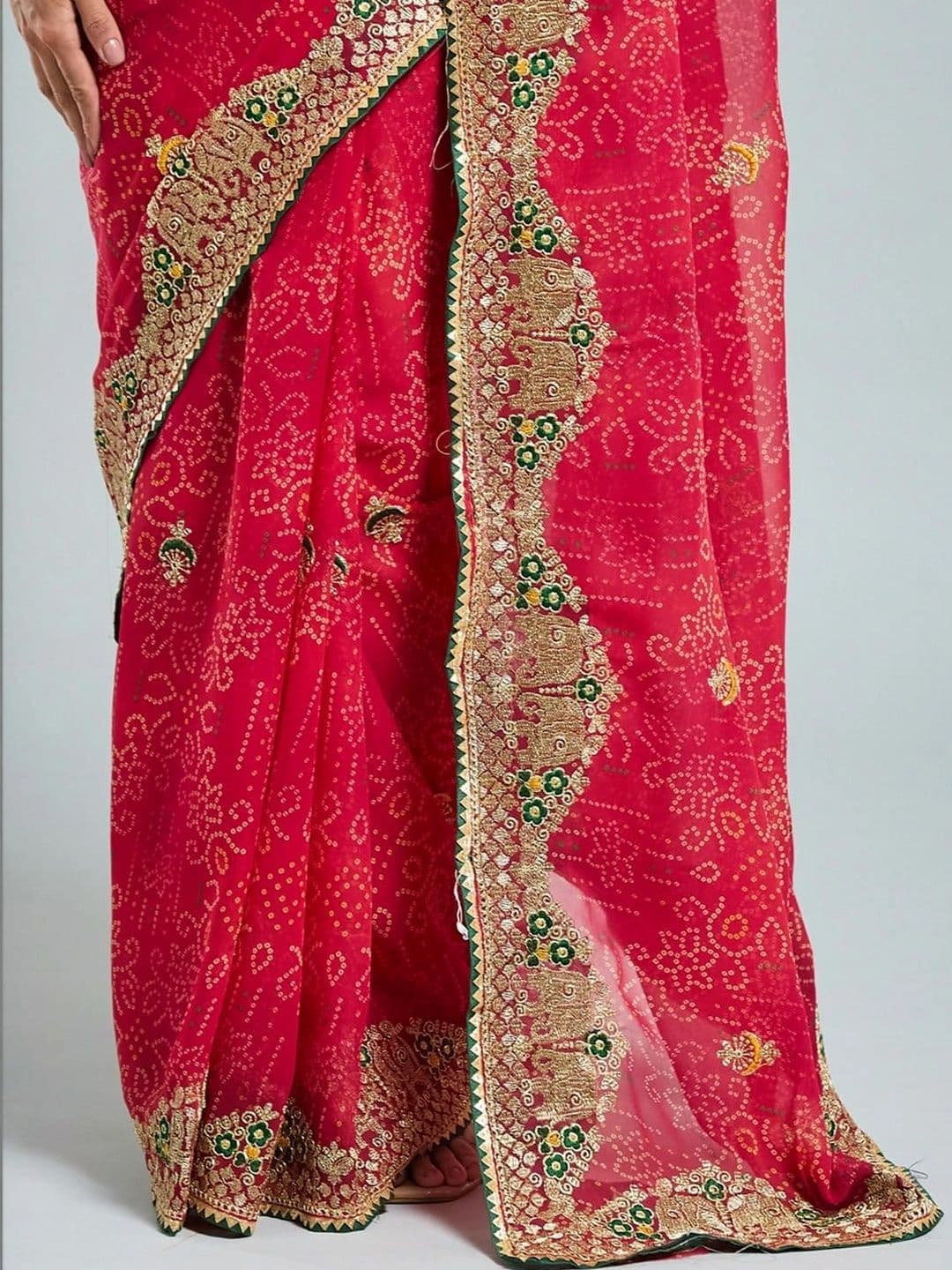 SAMANTHA Women Bandhani Embroidered Poly Georgette Saree thumbnail 3