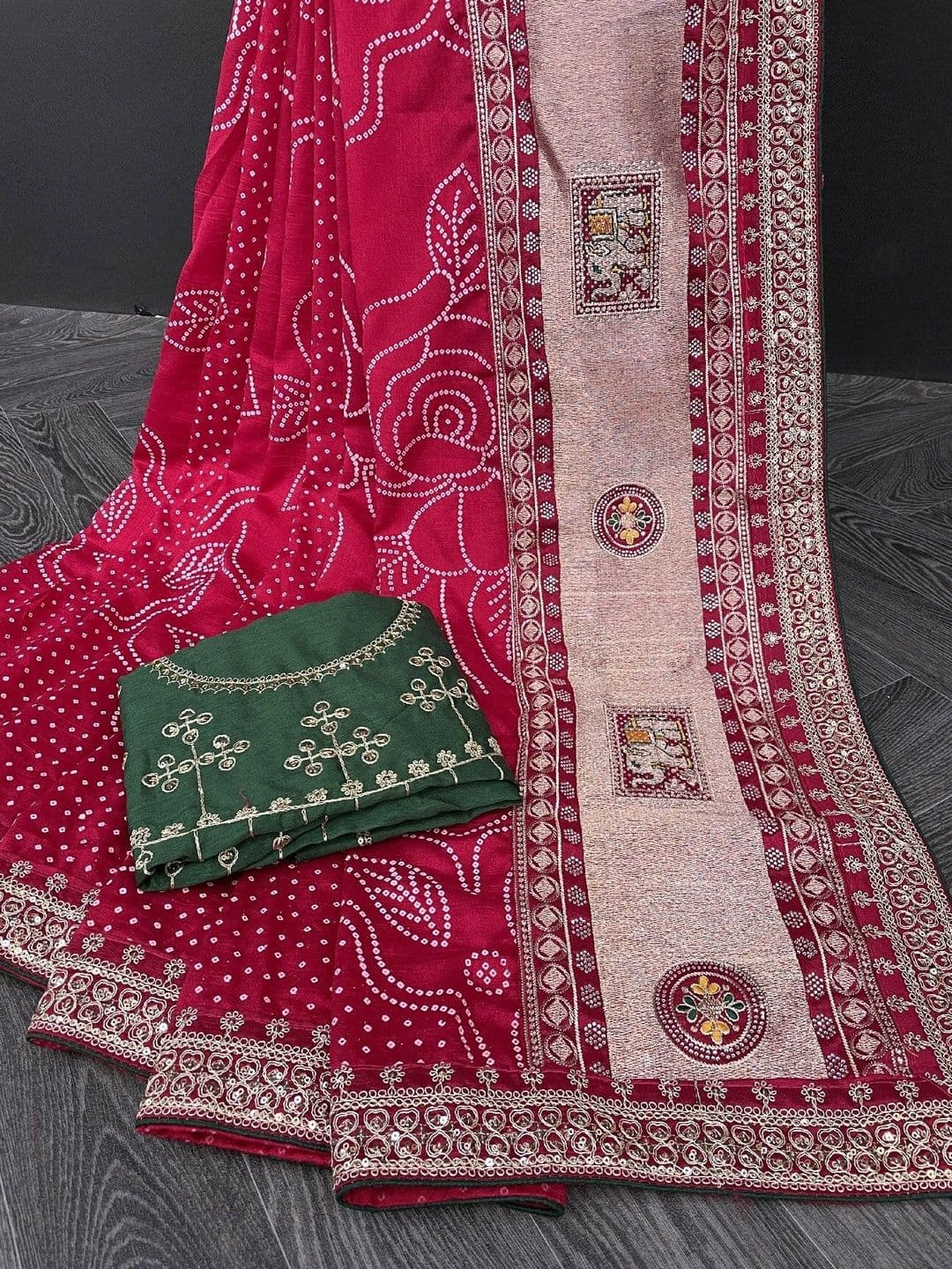 SmileyFashion Bandhani Embroidered Art Silk Designer Saree thumbnail 2
