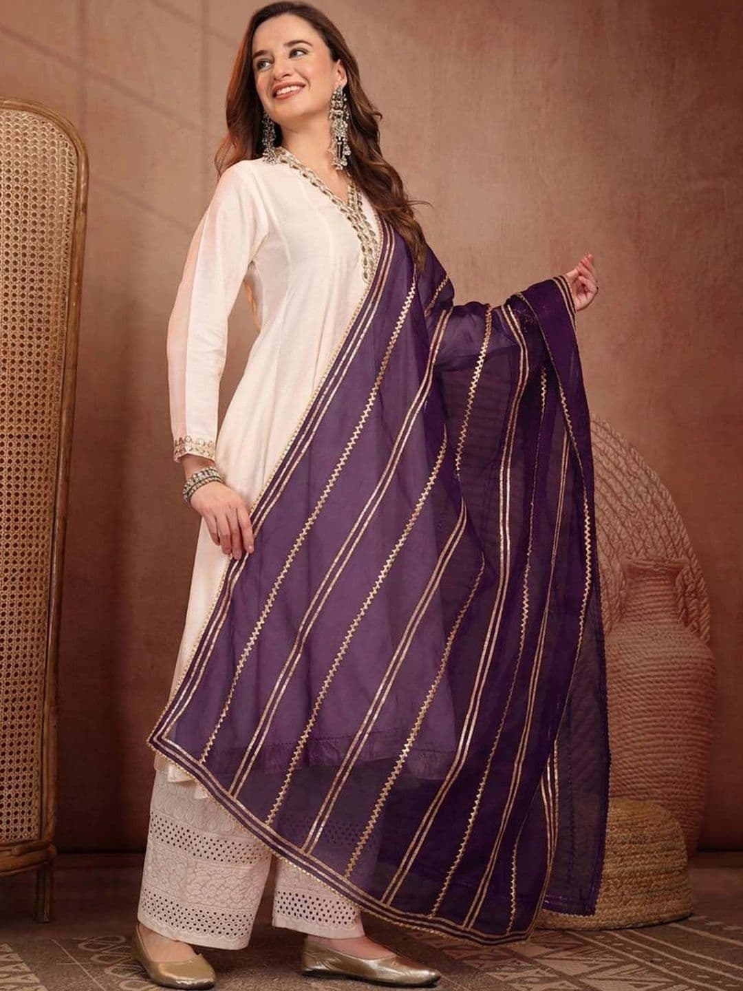 Clora Creation Striped Organza Dupatta thumbnail 4