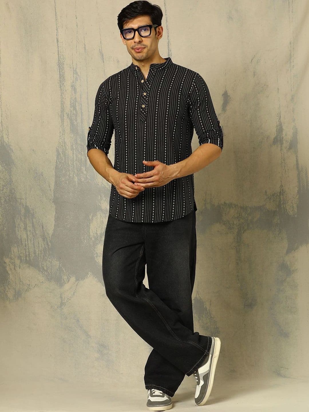 Anouk Woven Design Abstract Cotton Handloom Mandarin Collar Short Kurta thumbnail 7