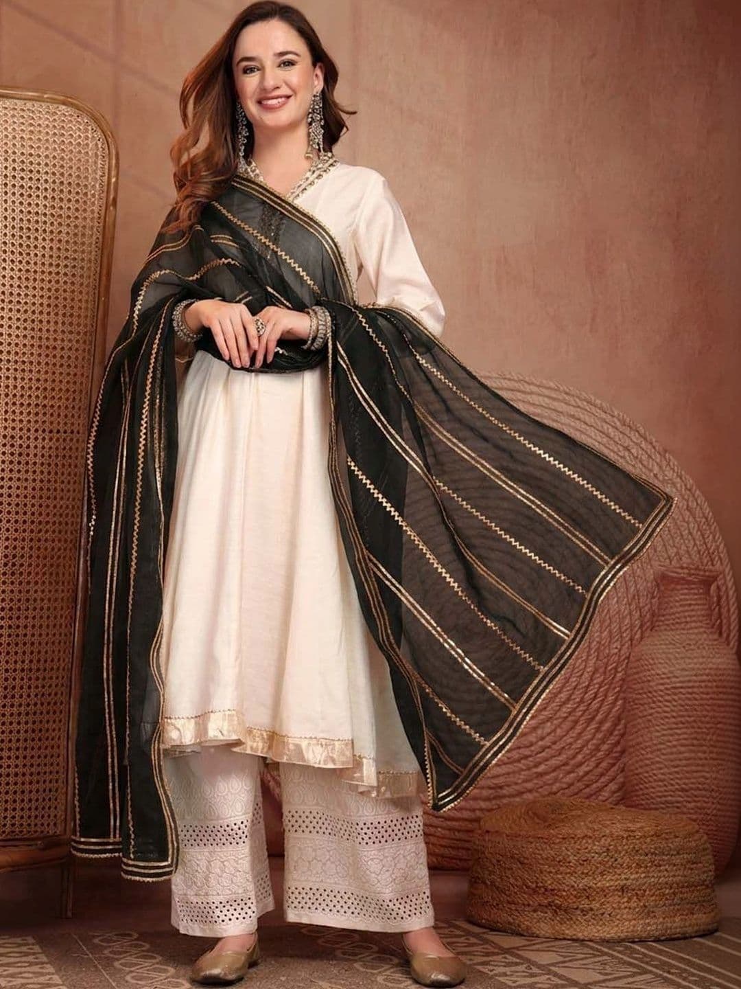 Clora Creation Striped Organza Dupatta with Gotta Patti thumbnail 4