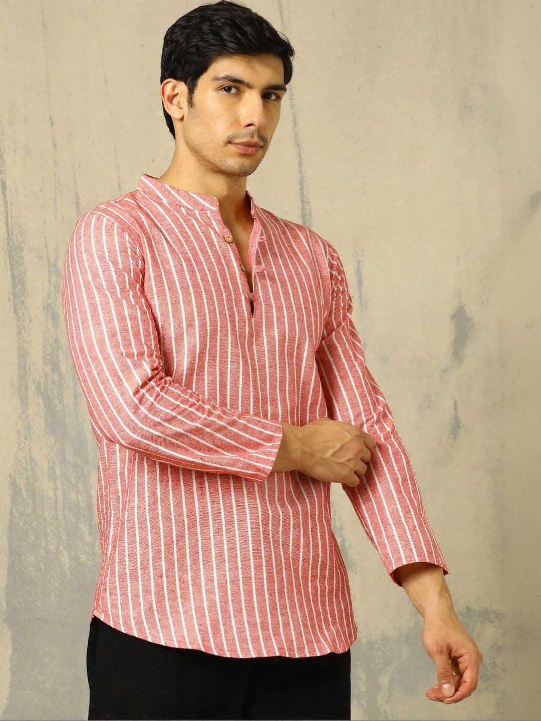 Anouk Woven Design Striped Cotton Handloom Mandarin Collar Short Kurta thumbnail 5