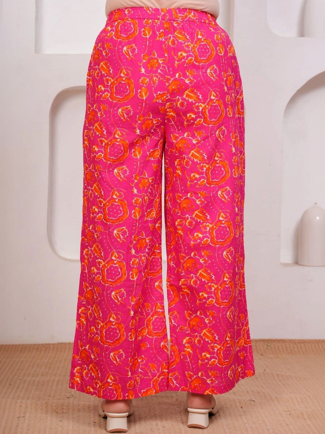 Aramya Women Floral Printed Ethnic Palazzos thumbnail 3