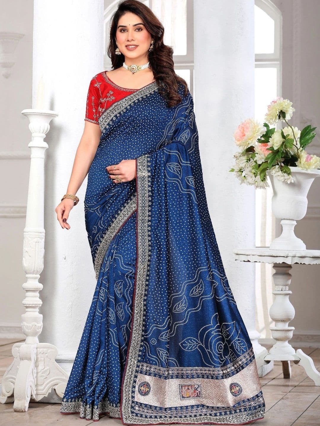 SmileyFashion Bandhani Zari Art Silk Designer Saree thumbnail 3