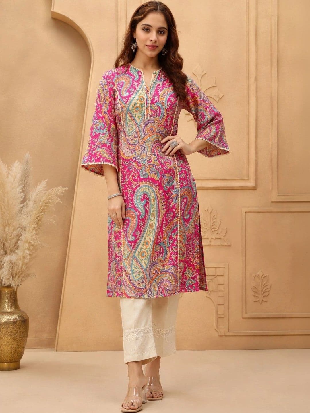 MEWEAR Women Paisley Printed Flared Sleeves Kurta - view 1
