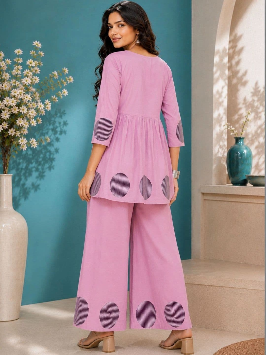 KALINI Women Printed Empire Pure Cotton Kurta with Palazzos thumbnail 4