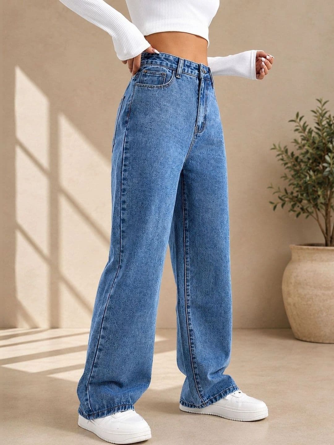 DENIMLOOK Women High-Rise Light Fade Baggy Jeans thumbnail 4