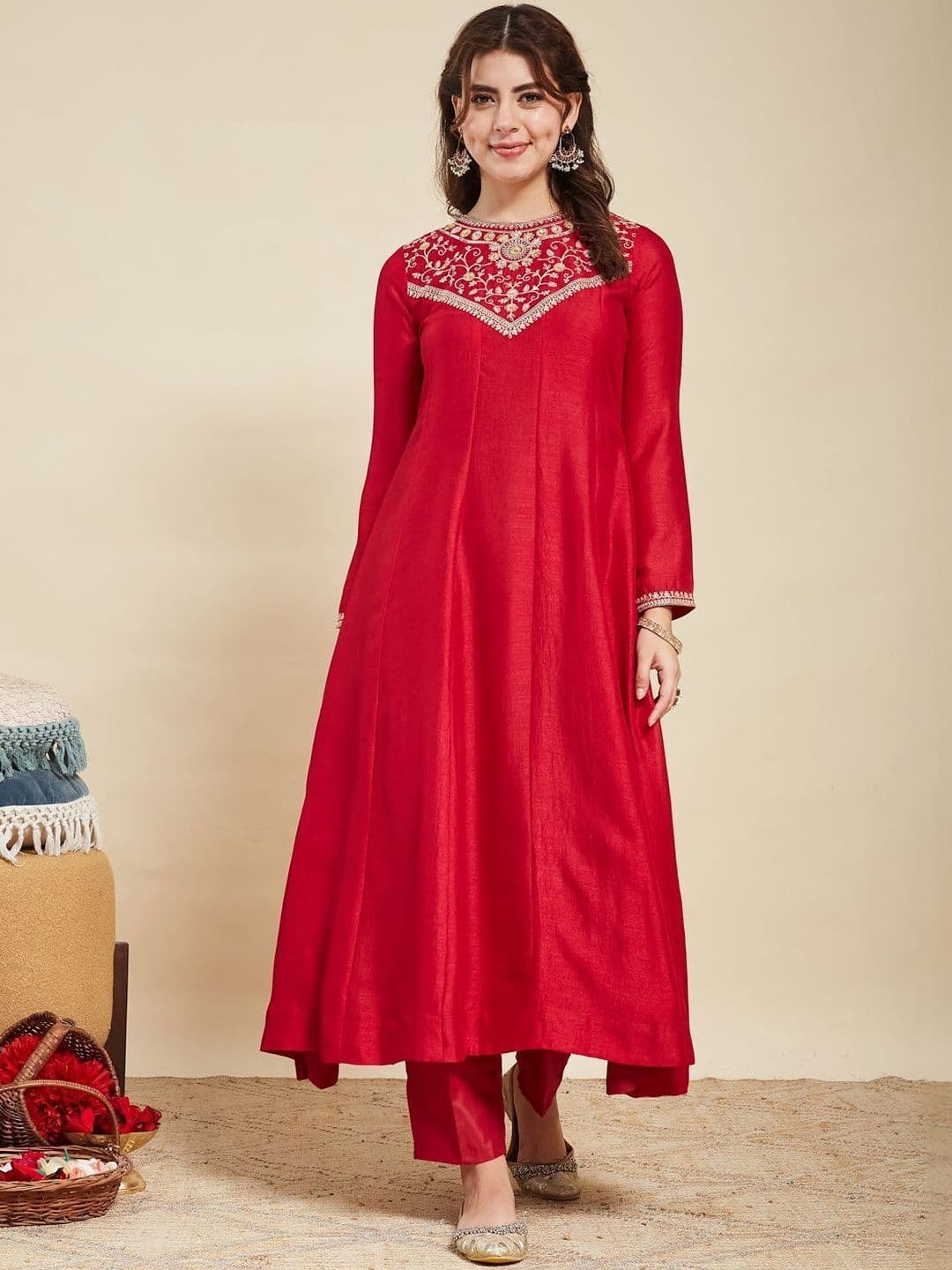 MOKOSH Women Silk Embroidered Anarkali Kurta And Pant Set With Dupatta thumbnail 3