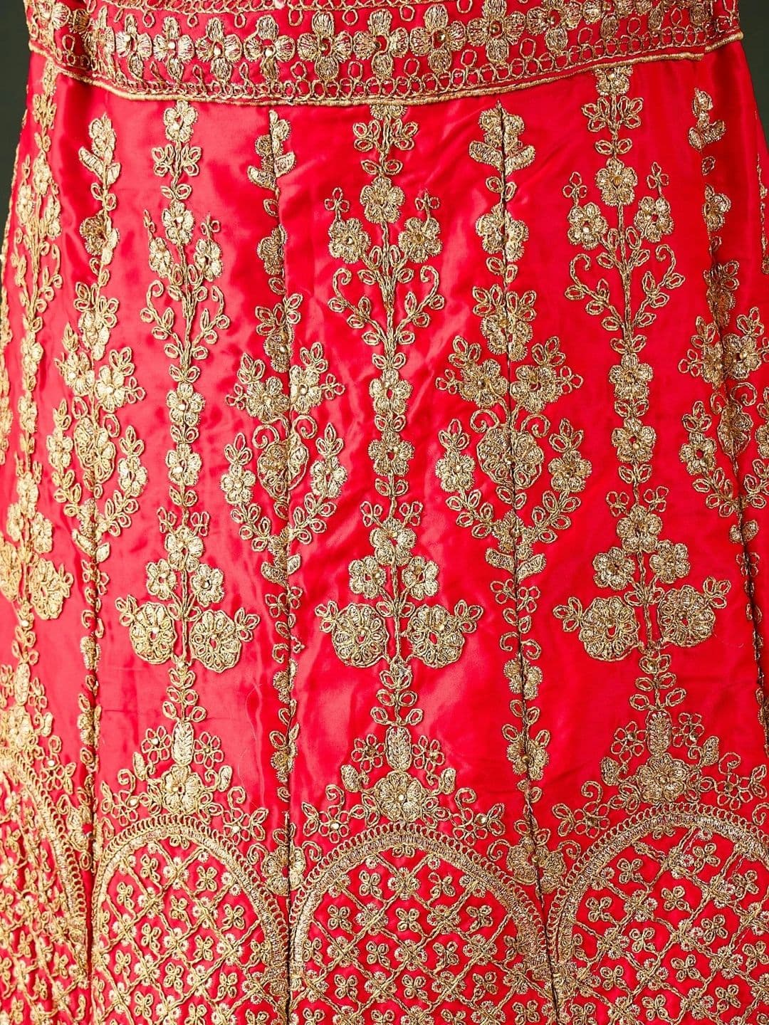 Mitera Embroidered Semi-Stitched Lehenga & Unstitched Blouse With Dupatta thumbnail 5
