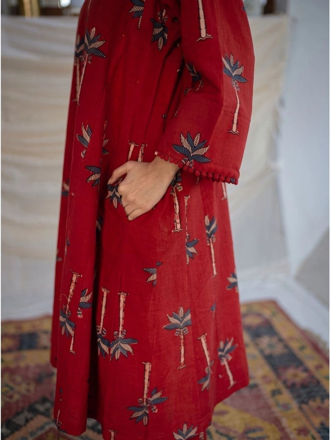 IKLO Women Ethnic Motifs Printed Regular Pure Cotton Kurta with Trousers thumbnail 5