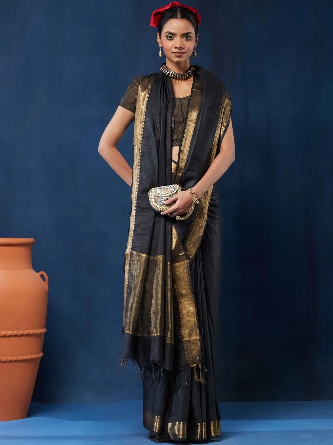Taavi Woven Cotton Blend Zari Border Saree thumbnail 3