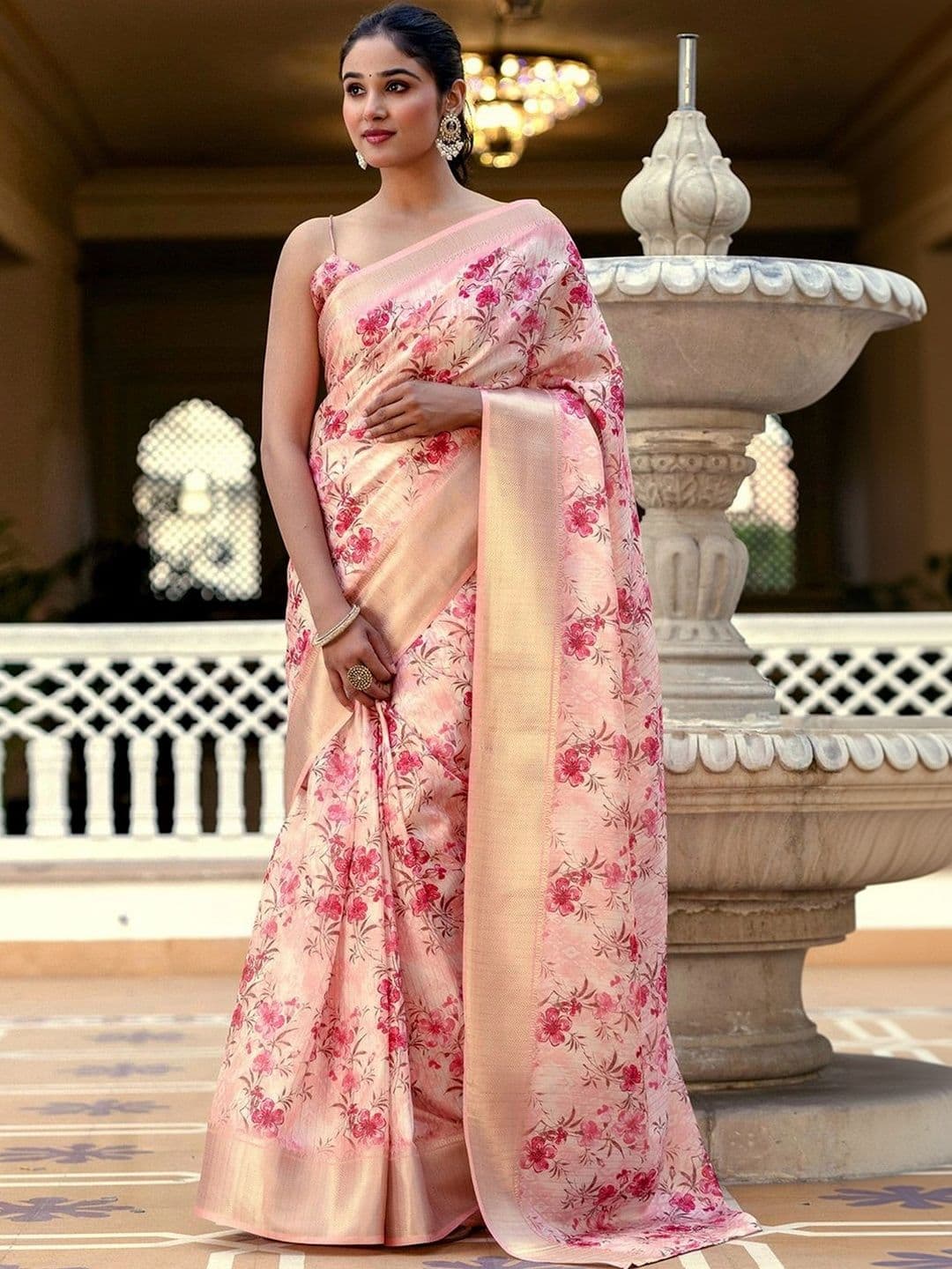 Sangria Floral Zari Silk Blend Fusion Saree thumbnail 6