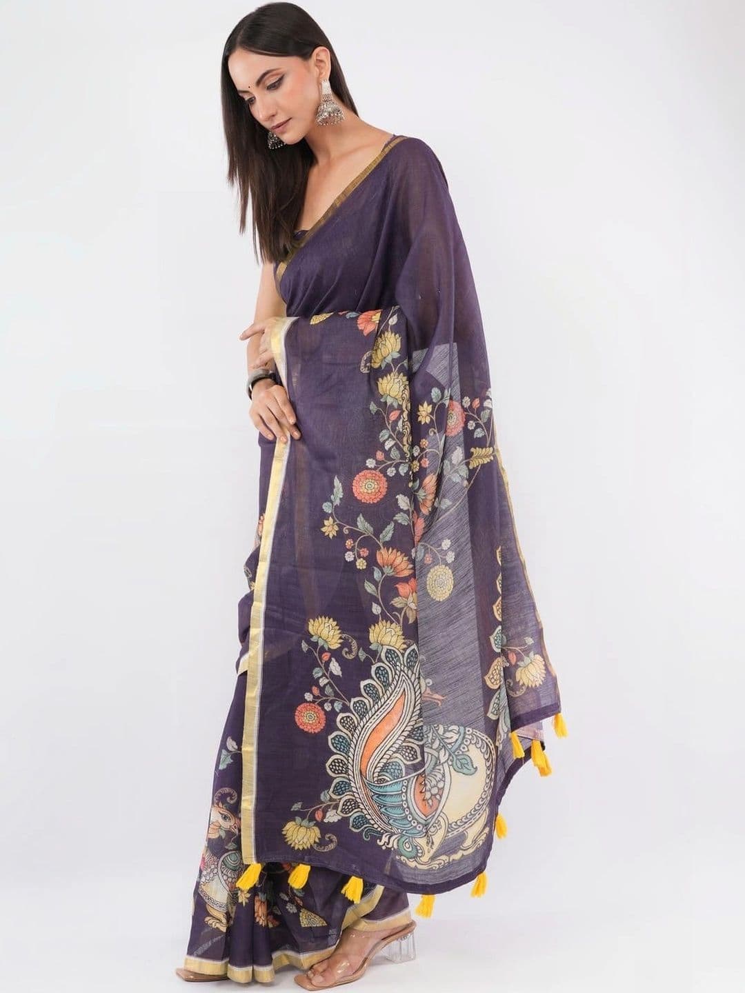 SAMANTHA Floral Linen Blend Saree thumbnail 6