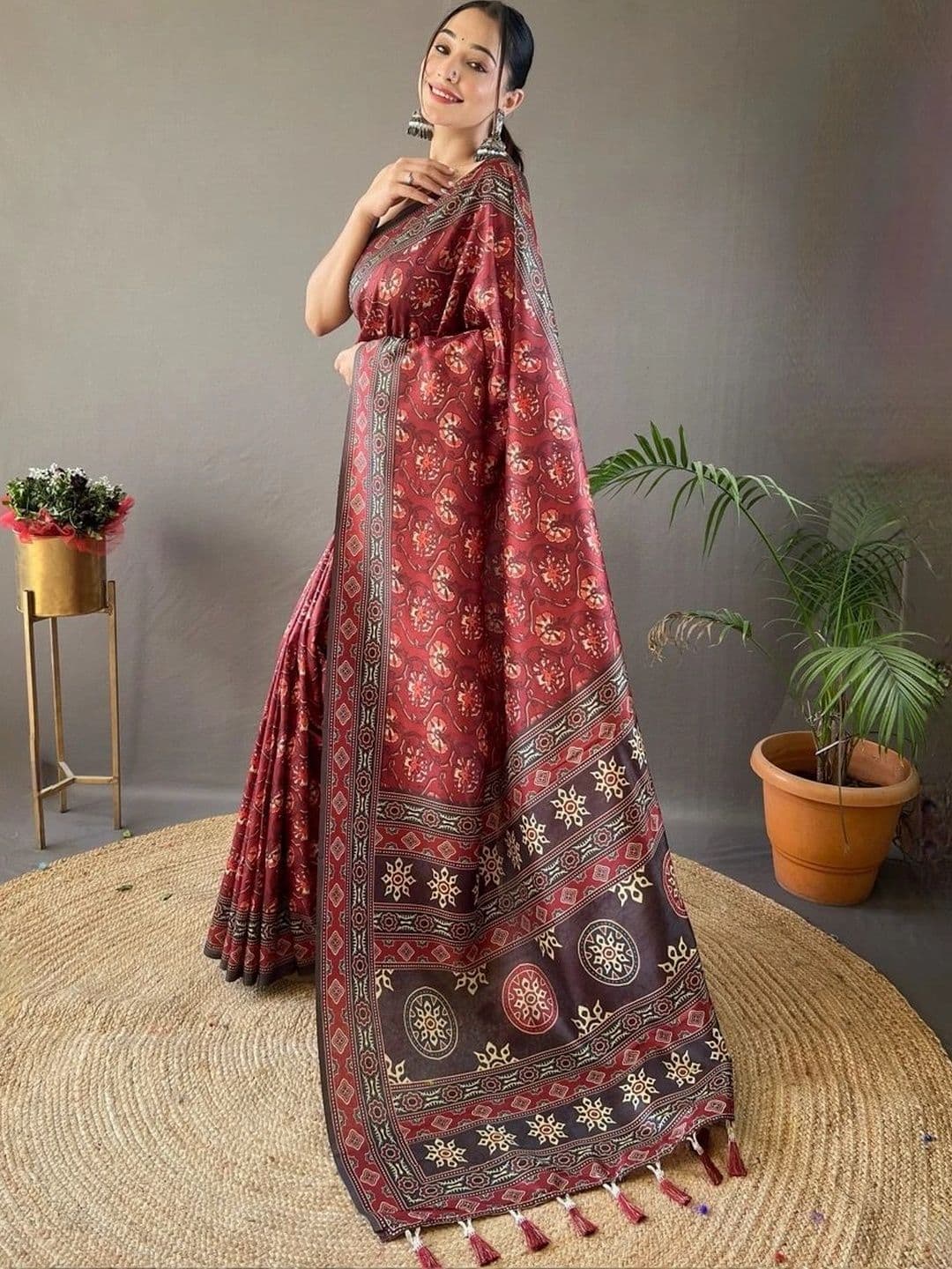 all about you Floral Silk Blend Saree thumbnail 5