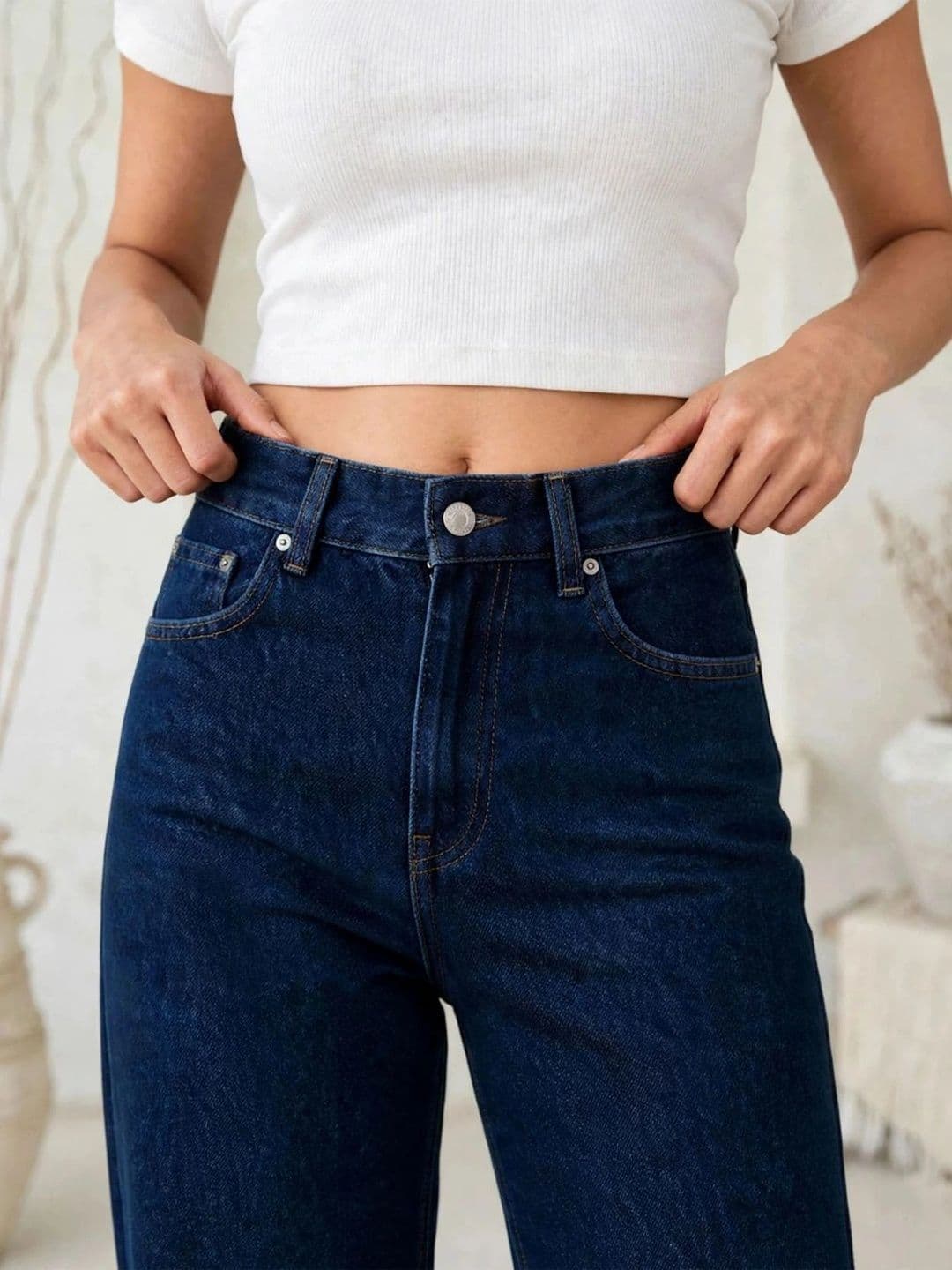Mast & Harbour Women Classic Regular Fit Mid-Rise Stretchable Jeans thumbnail 3