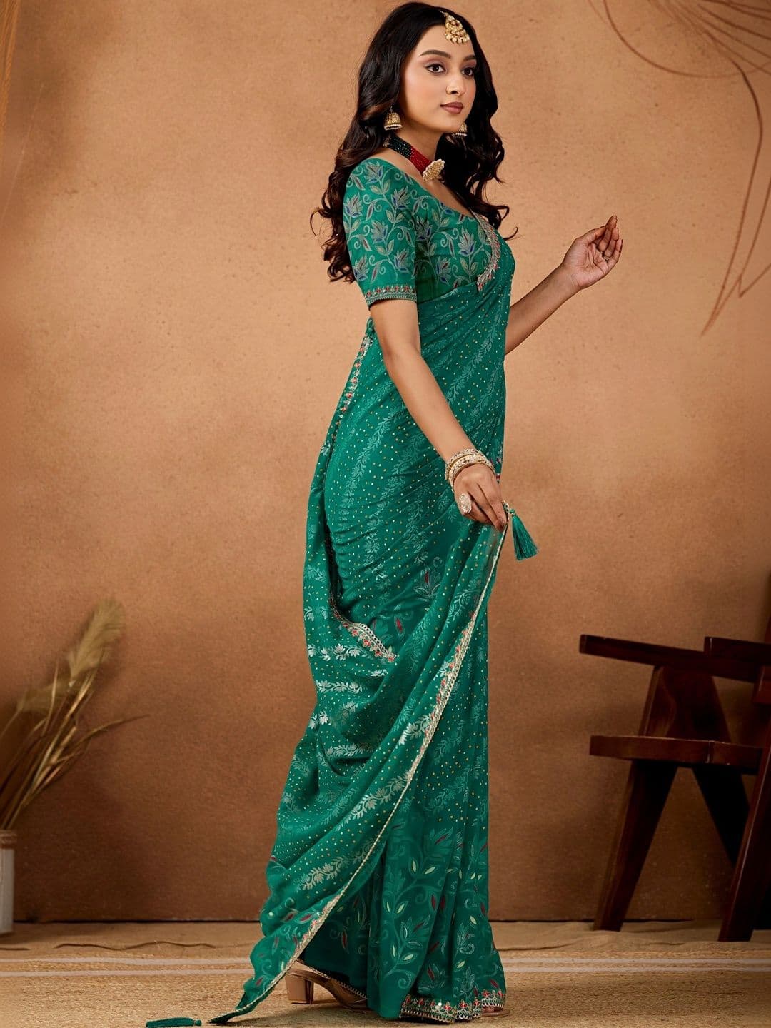 Mitera Paisley Embroidered Poly Georgette Designer Bandhani Saree thumbnail 6