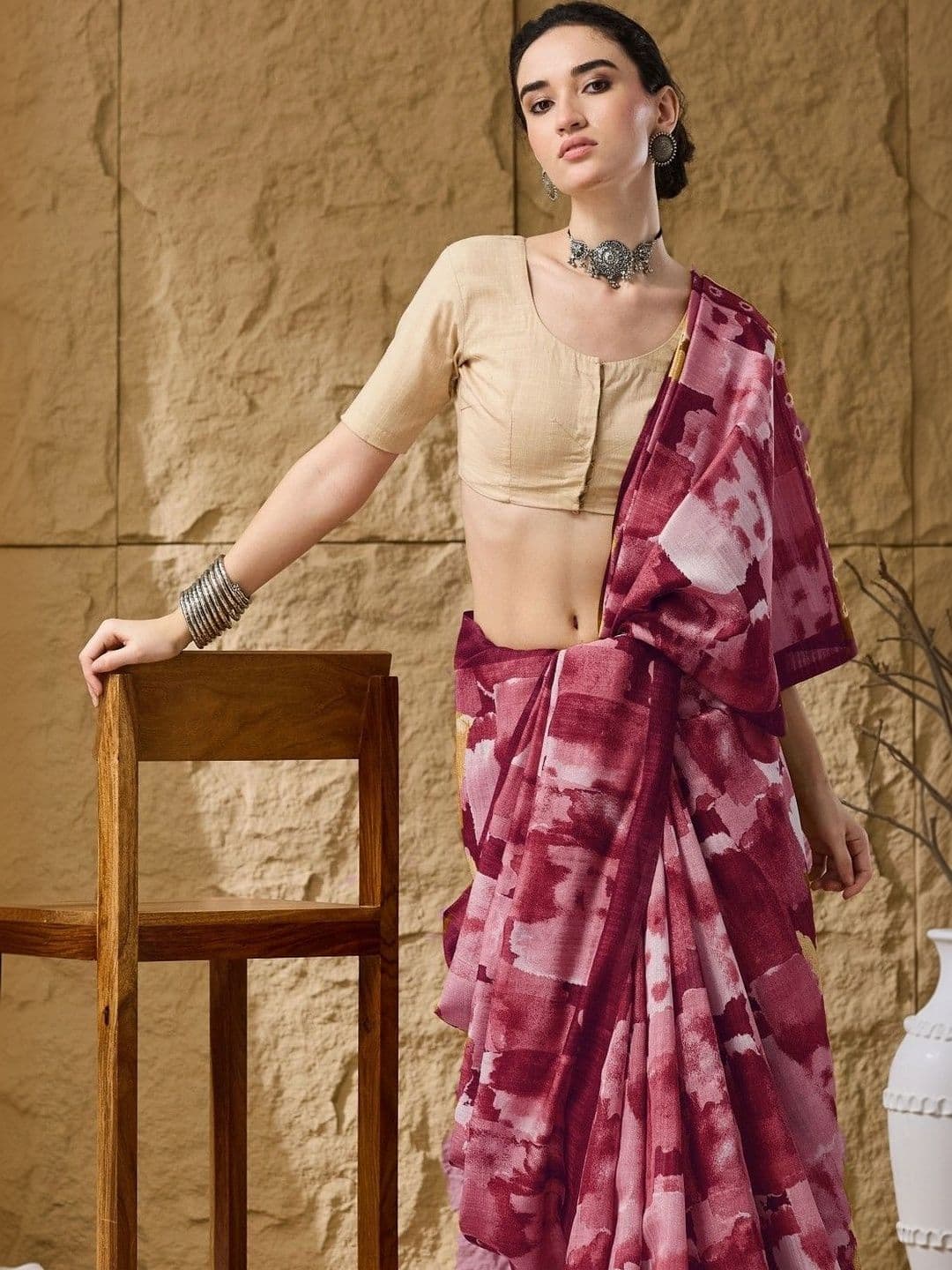 Suha Silk Blend Saree thumbnail 5