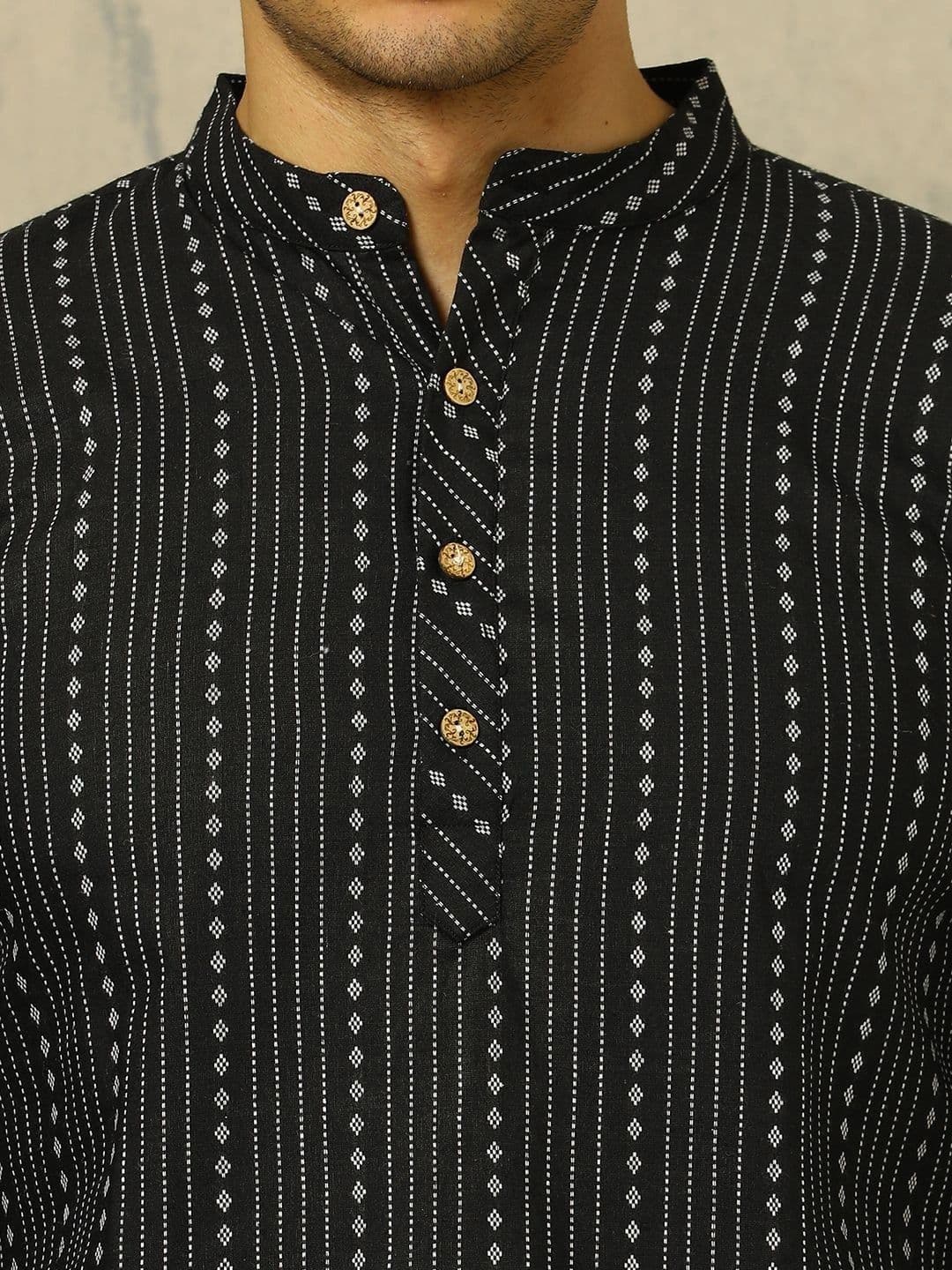 Anouk Woven Design Abstract Cotton Handloom Mandarin Collar Short Kurta thumbnail 2