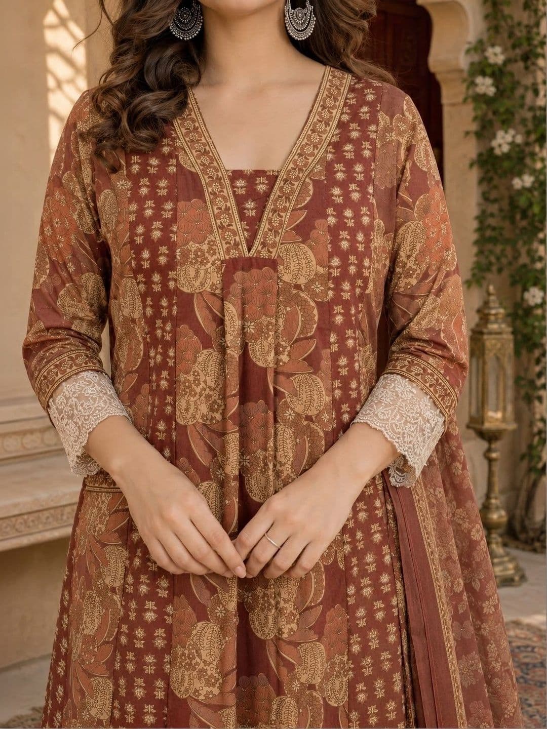 Sangria Women Floral Printed Empire Pure Cotton Kurta with Trousers & With Dupatta thumbnail 4
