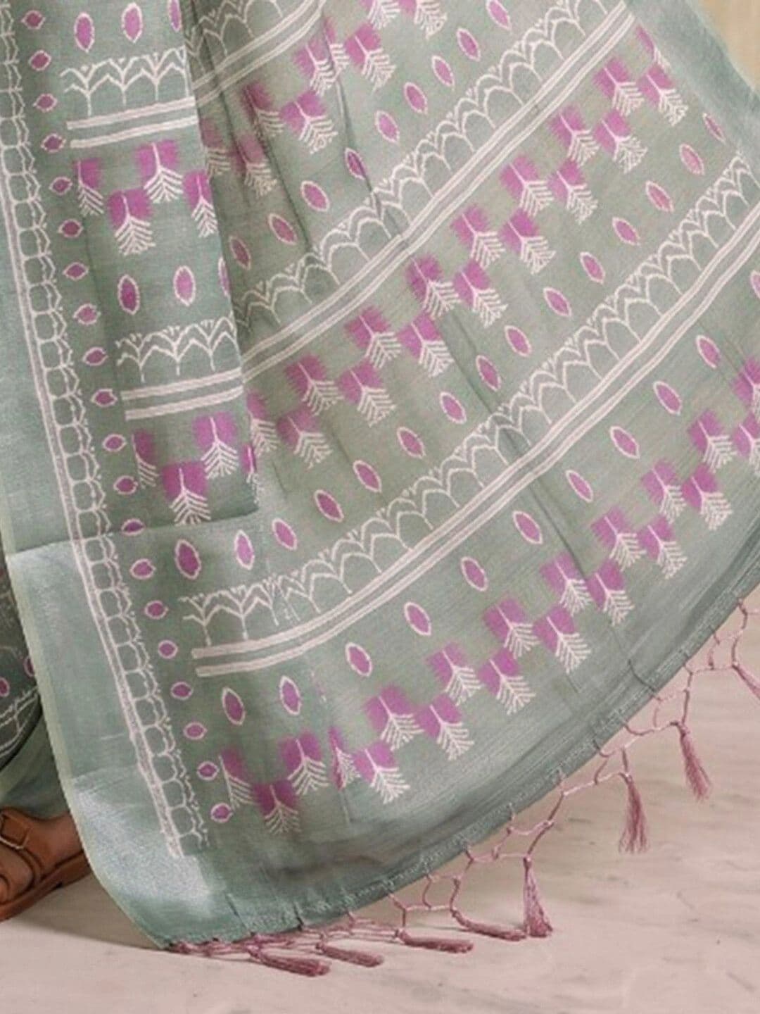 SAARA Zari,Screen Printed Linen Saree thumbnail 2