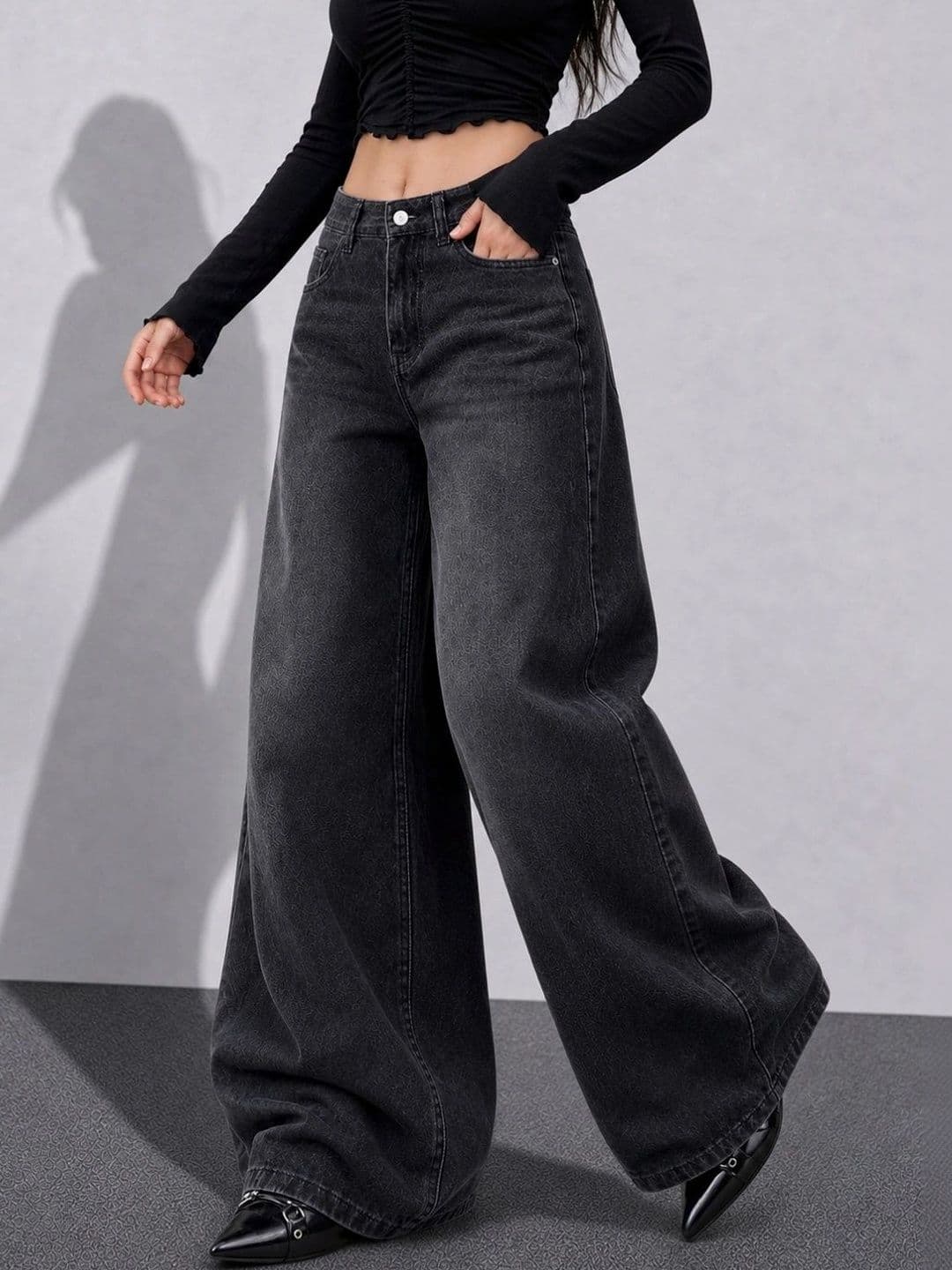 DressBerry Women Comfort Wide Leg High-Rise Low Distress Light Fade Stretchable Jeans thumbnail 4