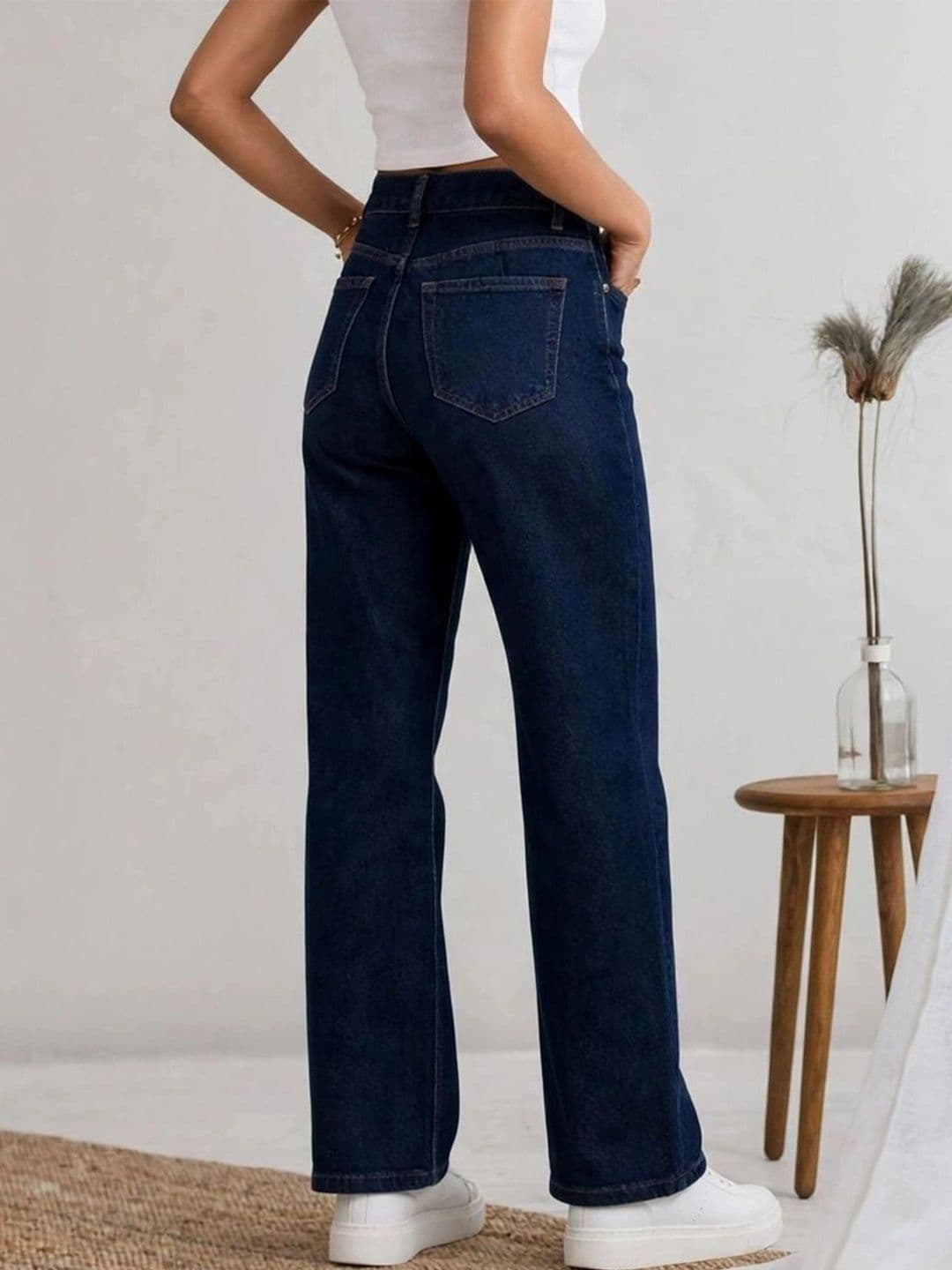 Mast & Harbour Women Classic Regular Fit Mid-Rise Stretchable Denim Jeans thumbnail 2