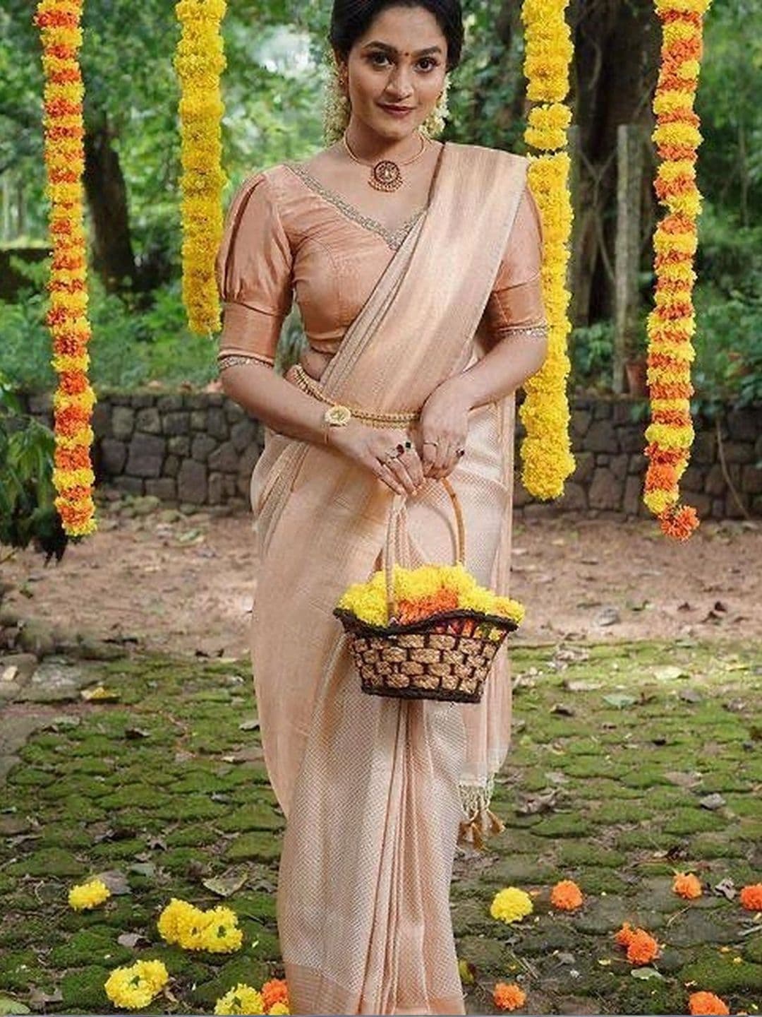 revika Woven Design Art Silk Designer Kanjeevaram Saree thumbnail 6