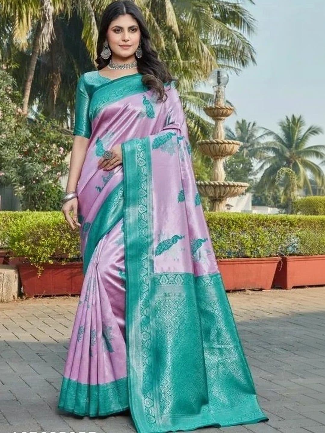 kantuba Women  Zari Silk Blend Banarasi Saree - view 1