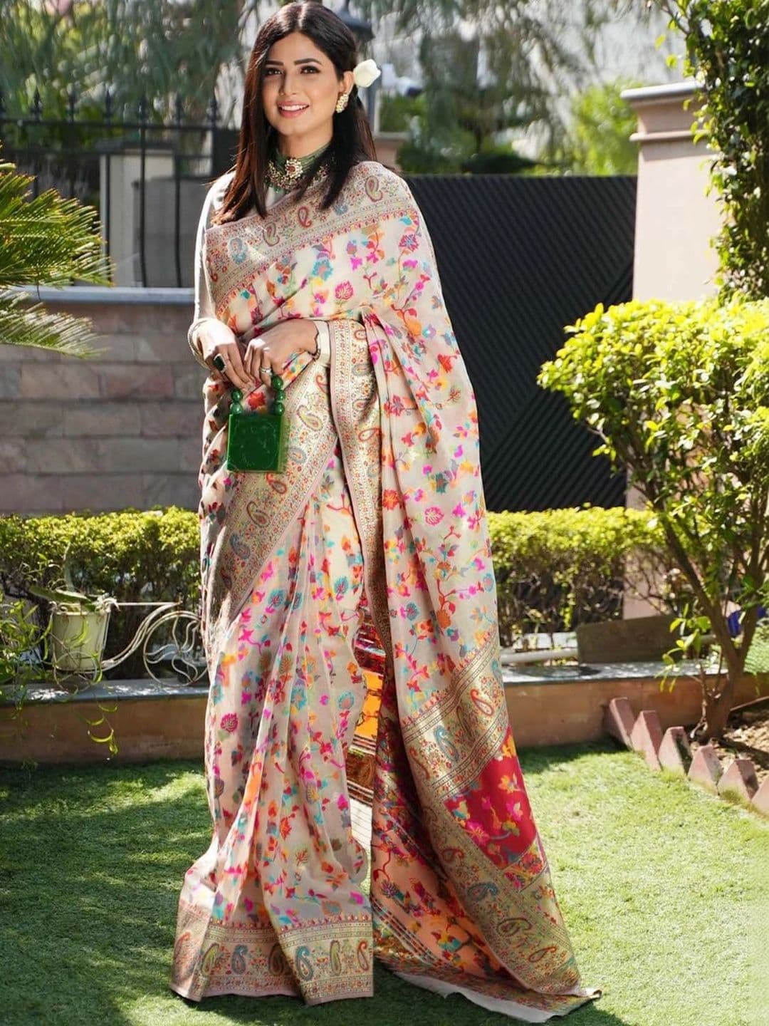 Sangria Woven Design Zari Pashmina Designer Chanderi Saree - view 1