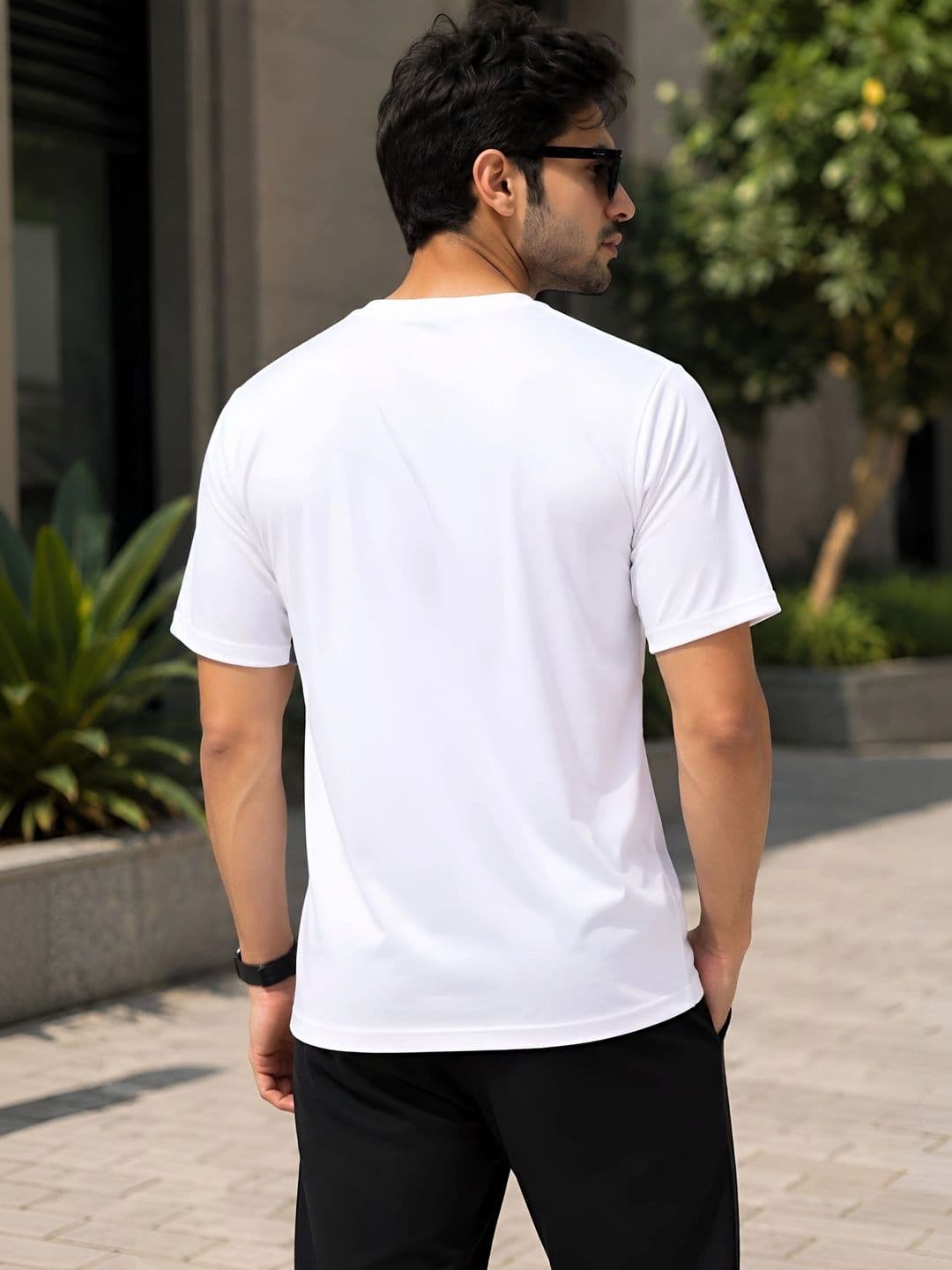 YELLOW TREE Men Typography Colourblocked Pockets T-shirt thumbnail 3