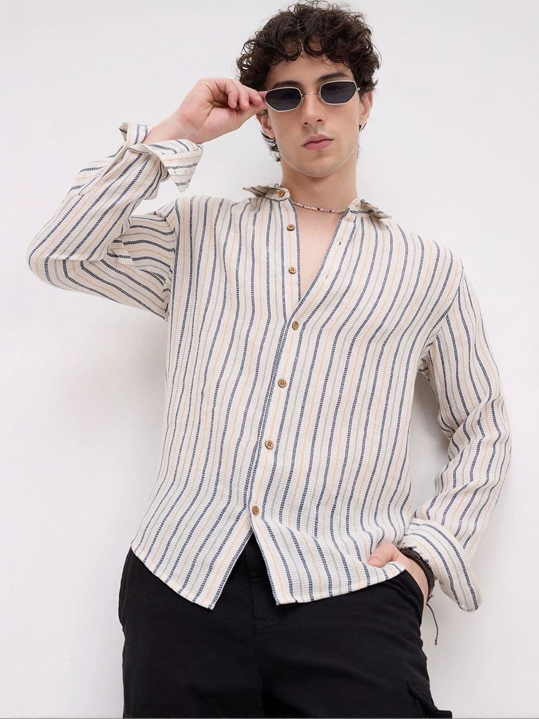 VASTRADO Men Classic Slim Fit Striped Casual Shirt thumbnail 3