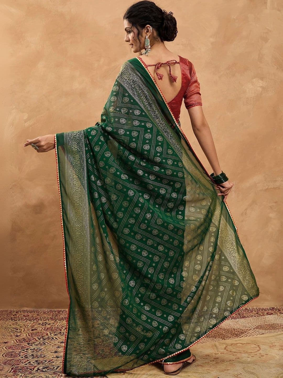 Sangria Woven Design Zari Poly Chiffon Designer Bandhani Saree thumbnail 7
